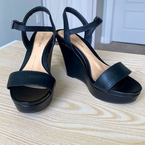 Gianni Bini black wedge heels✨